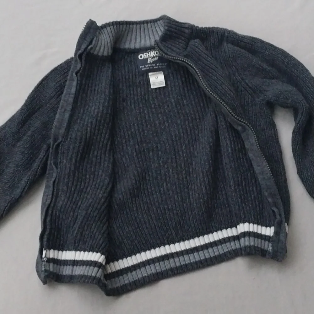 OshKosh B'Gosh dark gray zip up sweater 4T